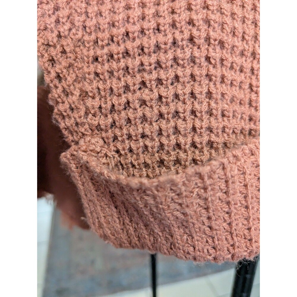 Moon and Madison Women's Distressed V-Neck Pullover Sweater Rust Small - Picture 3 of 6